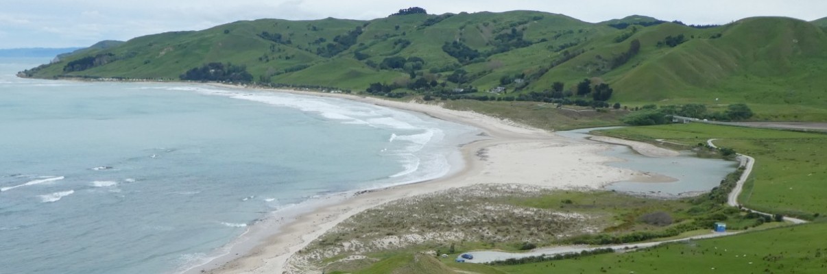 Pouawa Beach, photo: Gillian Ward